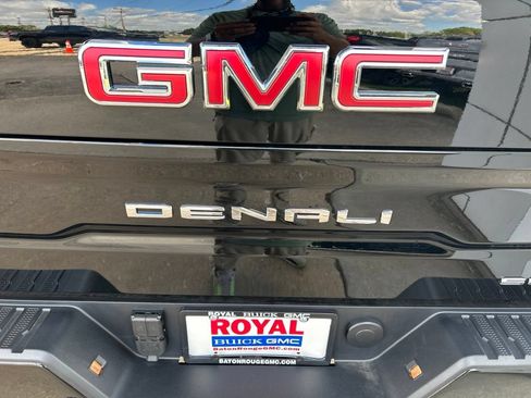 Used 2026 GMC Sierra 1500 Denali w/ Technology Package AWD/4WD image 31