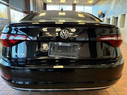 Used 2020 Volkswagen Jetta SE image 10