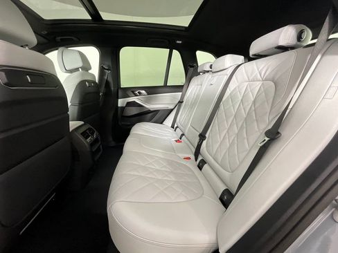 Used 2026 BMW X5 M60i w/ M Sport Professional Package image 25