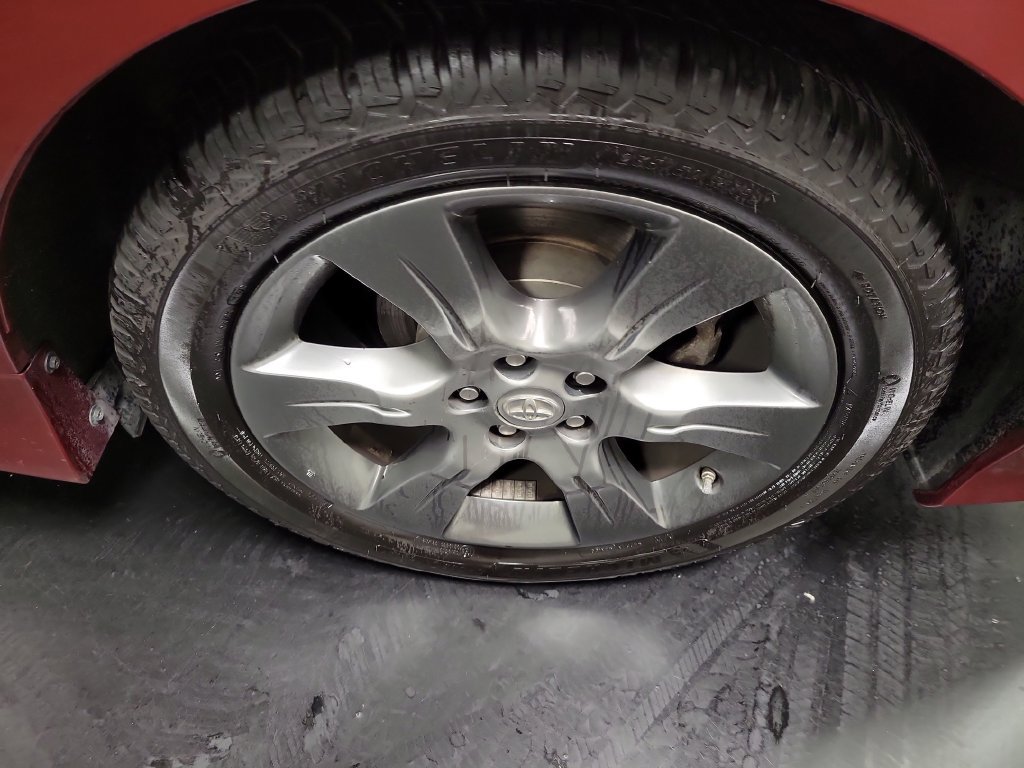 Used 2015 Toyota Sienna SE FWD image 12