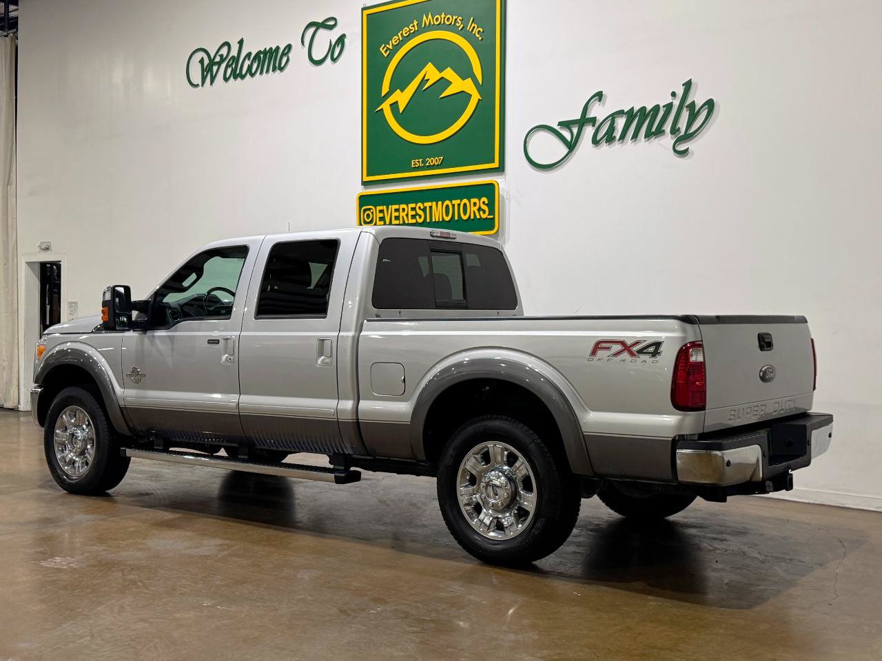 Used 2012 Ford F250 Lariat w/ Chrome Pkg AWD/4WD image 6