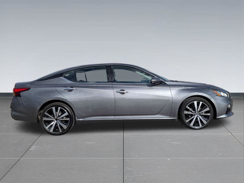Used 2020 Nissan Altima 2.5 Platinum AWD/4WD image 6