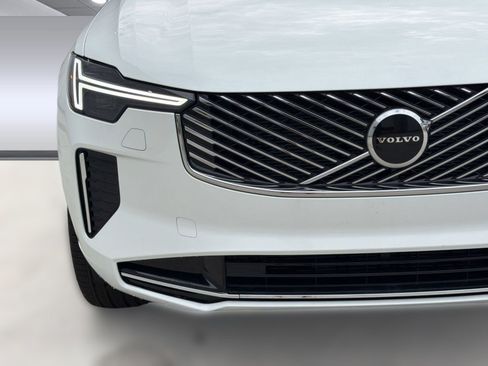 New 2026 Volvo XC90 B5 Core AWD/4WD image 29
