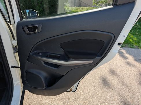 Used 2020 Ford EcoSport SE image 33