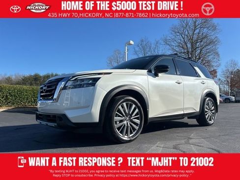 Used 2024 Nissan Pathfinder SL w/ SL Premium Package image 1