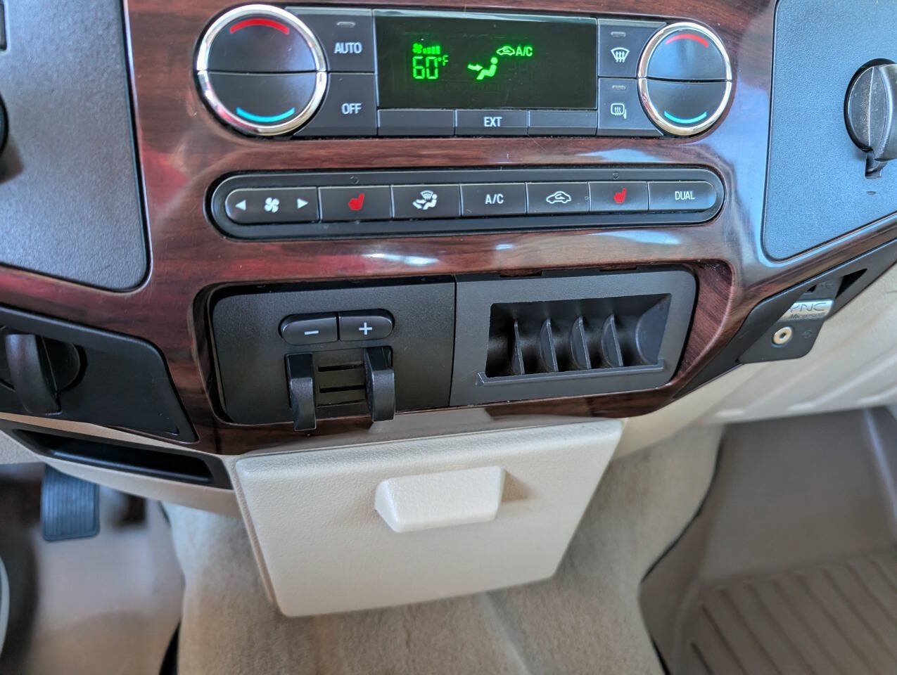 Used 2010 Ford F250 Lariat AWD/4WD image 25