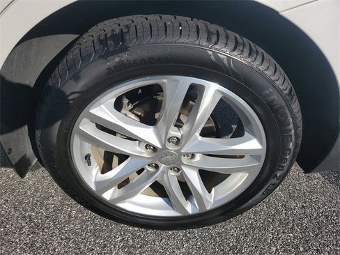 Used 2020 Chevrolet Equinox Premier image 7