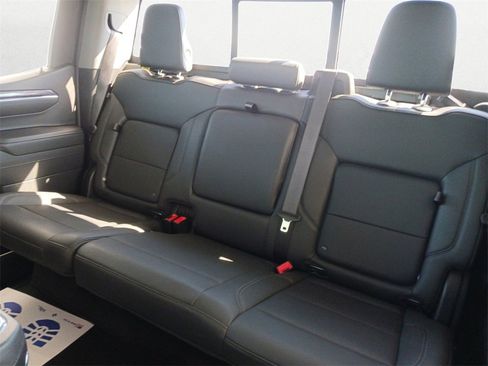 Used 2024 Chevrolet Silverado 1500 LTZ w/ Technology Package image 9