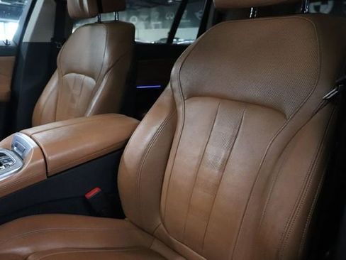 Used 2019 BMW X7 xDrive40i w/ Parking Assistance Package AWD/4WD image 11