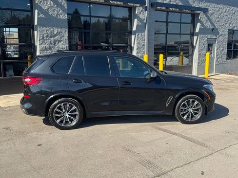 Used 2020 BMW X5 M50i w/ Executive Package image 45