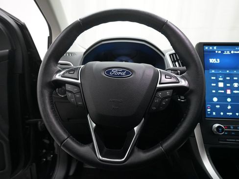 Used 2024 Ford Edge SEL w/ Convenience Package AWD/4WD image 4