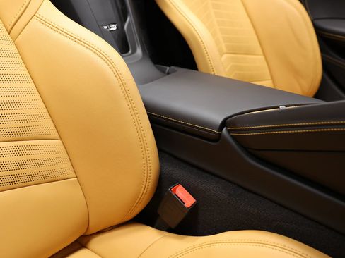 Used 2023 Chevrolet Corvette Stingray Premium Conv w/ Z51 Performance Package RWD image 80