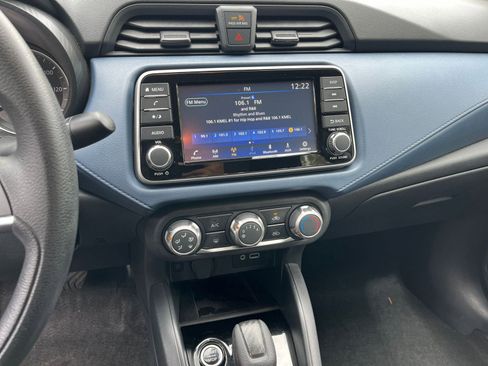 Used 2025 Nissan Versa SV w/ Trunk Package image 17