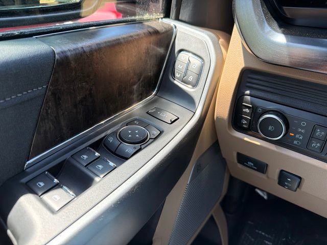 New 2026 Ford F350 Lariat w/ Black Appearance Package AWD/4WD image 24