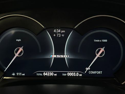 Used 2018 BMW M550i xDrive image 38