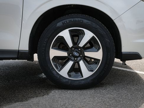 Used 2017 Subaru Forester 2.5i Limited image 14