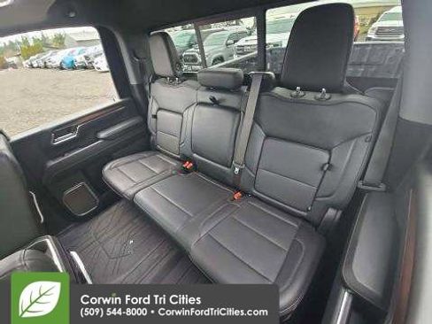 Used 2024 GMC Sierra 3500 Denali w/ Technology Package image 8