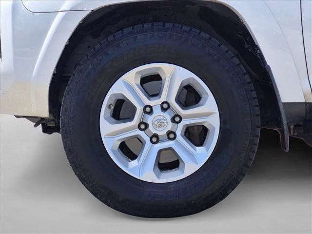 Used 2018 Toyota 4Runner SR5 RWD image 24