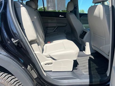 Used 2023 Volkswagen Atlas SE w/ Panoramic Sunroof Package AWD/4WD image 25
