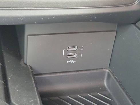 New 2026 Chrysler Pacifica Limited image 25