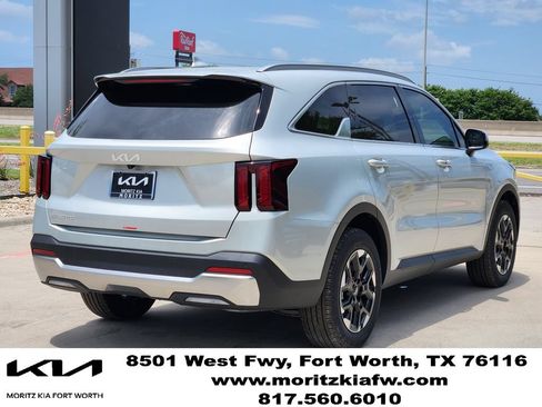 New 2026 Kia Sorento S w/ S Panoramic Sunroof Package FWD image 3