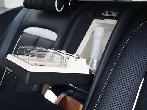 Certified 2026 Rolls-Royce Cullinan AWD/4WD image 11