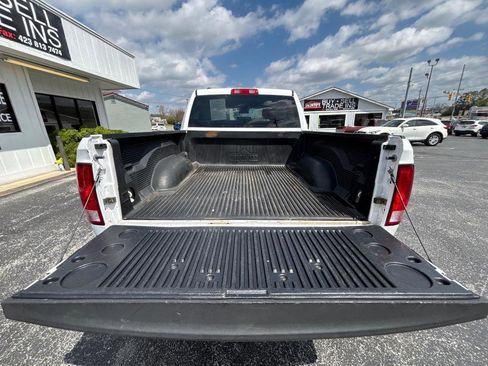 Used 2018 RAM 1500 Tradesman RWD image 28