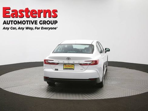 Used 2025 Toyota Camry LE FWD image 38