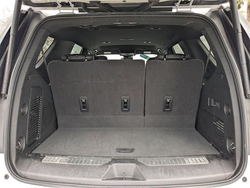 Used 2025 GMC Yukon Denali image 12