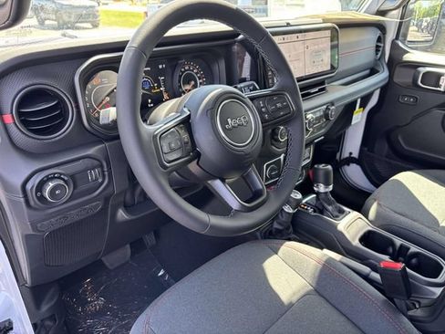 New 2026 Jeep Wrangler Unlimited Rubicon AWD/4WD image 16