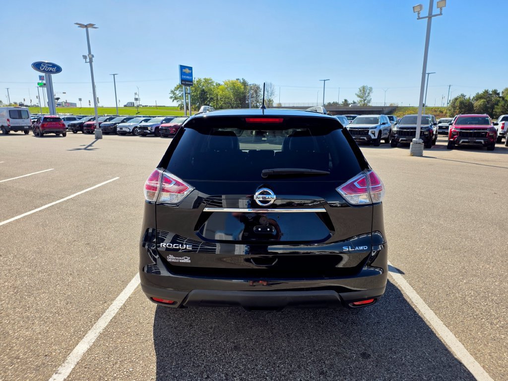 Used 2015 Nissan Rogue SL w/ SL Premium Package AWD/4WD image 6