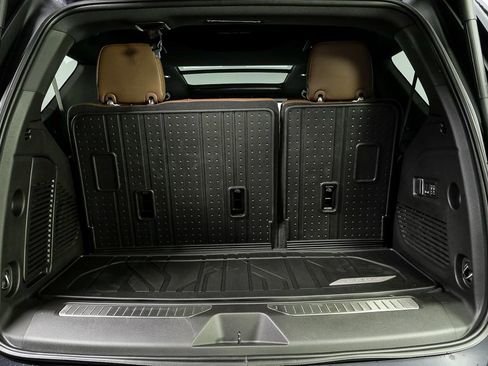 New 2026 Chevrolet Tahoe High Country w/ Sun And Tow Package image 32