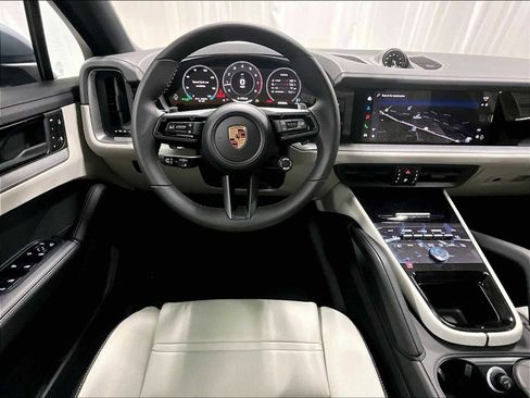 New 2026 Porsche Cayenne Coupe AWD/4WD image 13