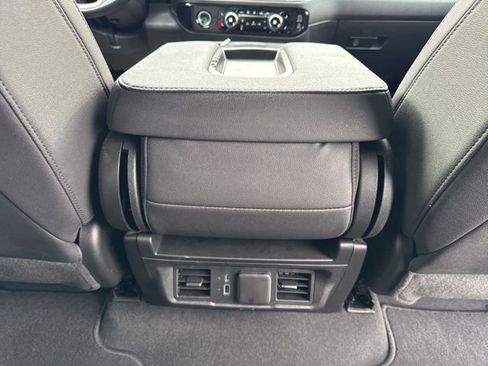 Used 2023 GMC Sierra 1500 SLT image 24