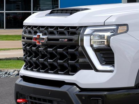 New 2026 Chevrolet Silverado 2500 ZR2 w/ LPO, Dark Essentials Package AWD/4WD image 13