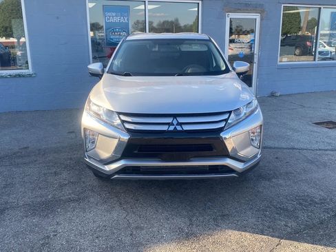 Used 2020 Mitsubishi Eclipse Cross ES FWD image 2