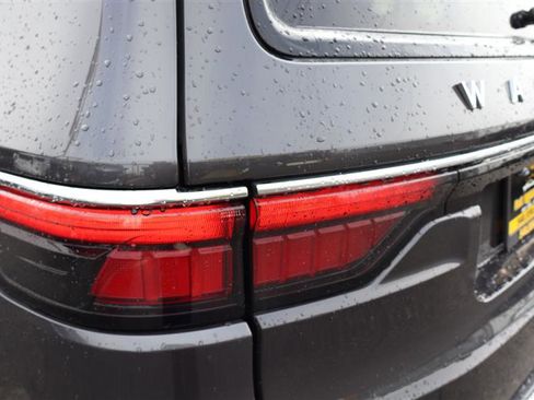 Used 2024 Jeep Wagoneer L Series II w/ Convenience Group I image 26