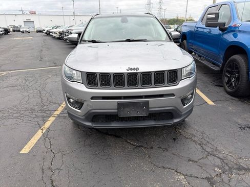 Used 2021 Jeep Compass Latitude w/ Sun and Sound Group FWD image 3