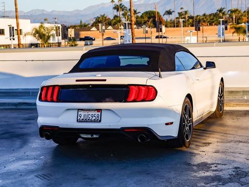 Used 2020 Ford Mustang Premium image 9