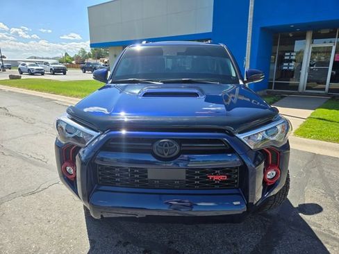 Used 2024 Toyota 4Runner TRD Off-Road Premium w/ Moonroof Package AWD/4WD image 8