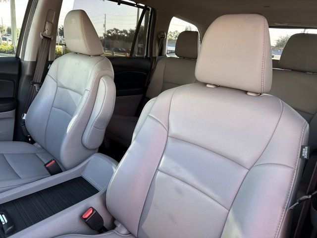 Used 2021 Honda Pilot Touring image 23
