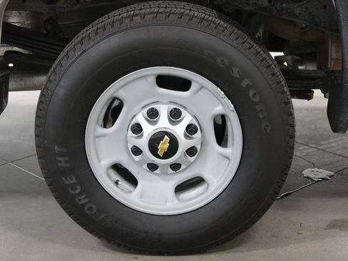 Used 2024 Chevrolet Silverado 2500 W/T w/ WT Convenience Package AWD/4WD image 17