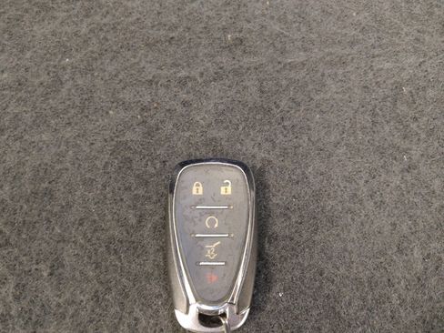 Used 2018 Chevrolet Equinox LT w/ Sun & Infotainment Package FWD image 32