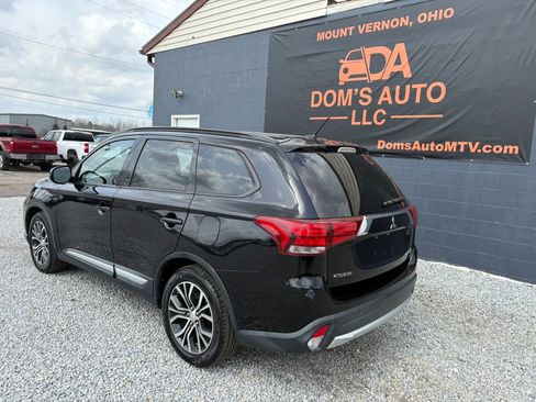 Used 2016 Mitsubishi Outlander SEL image 2