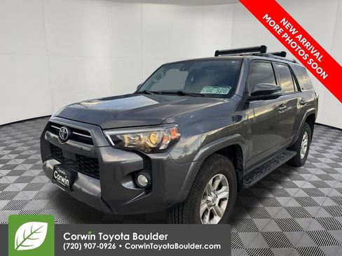 Used 2020 Toyota 4Runner SR5 Premium AWD/4WD image 3