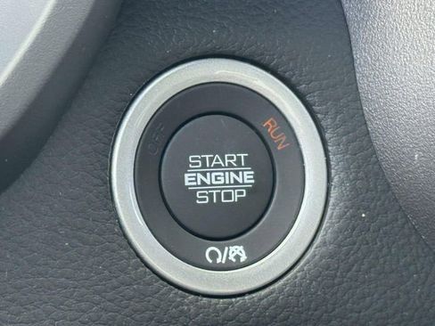 New 2026 RAM 1500 4x4 Crew Cab image 8