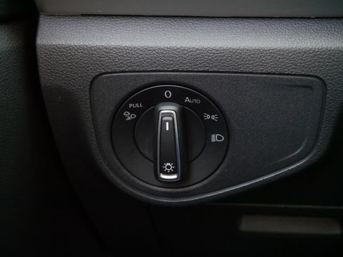 Certified 2023 Volkswagen Atlas SE image 26