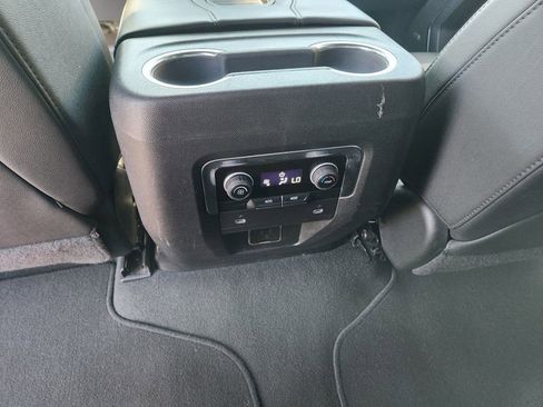 Used 2024 Chevrolet Tahoe LT image 12