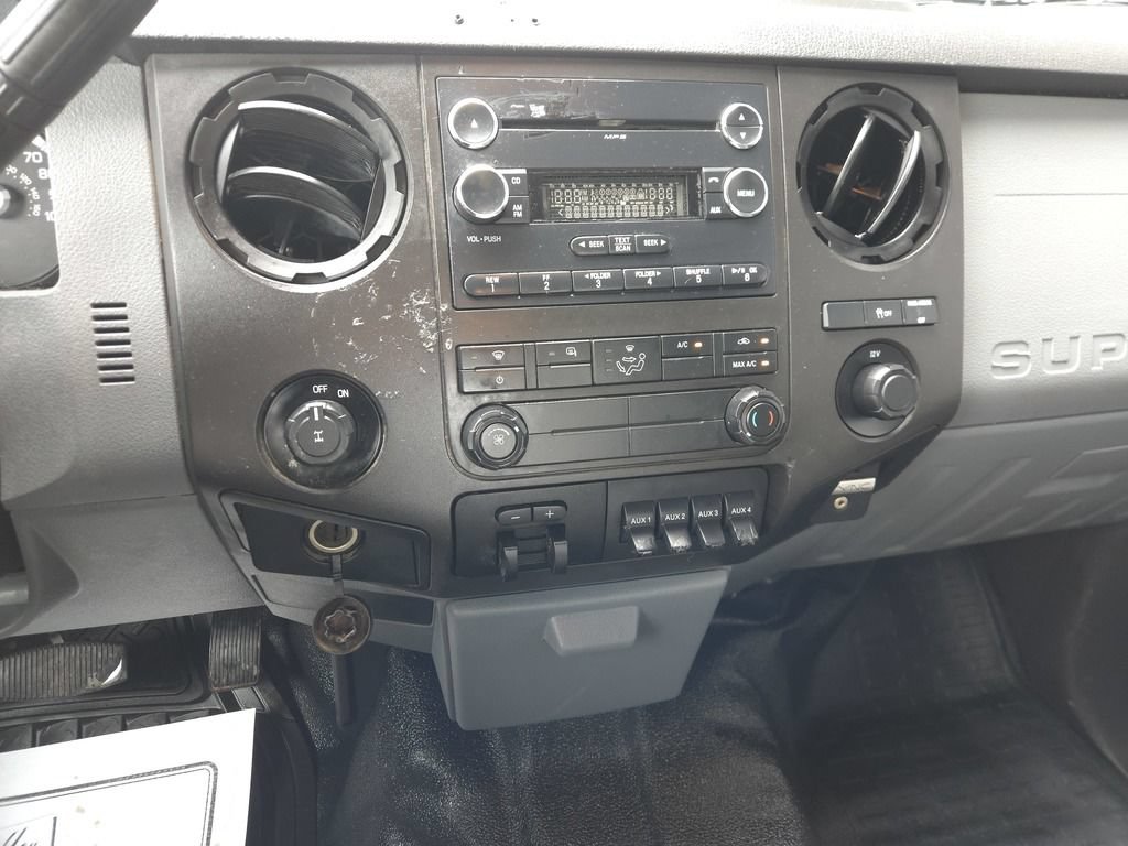 Used 2015 Ford F250 XL w/ Power Equipment Group RWD image 21