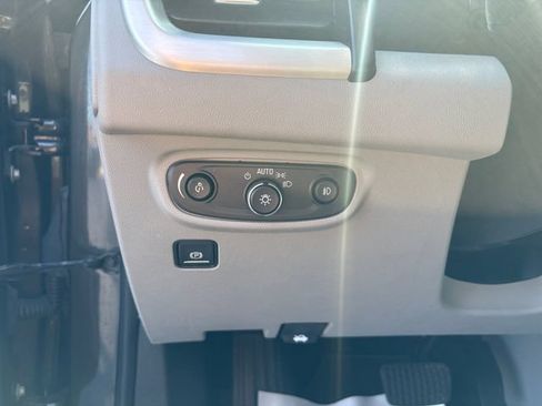 Used 2019 GMC Terrain SLT w/ Preferred Package FWD image 20